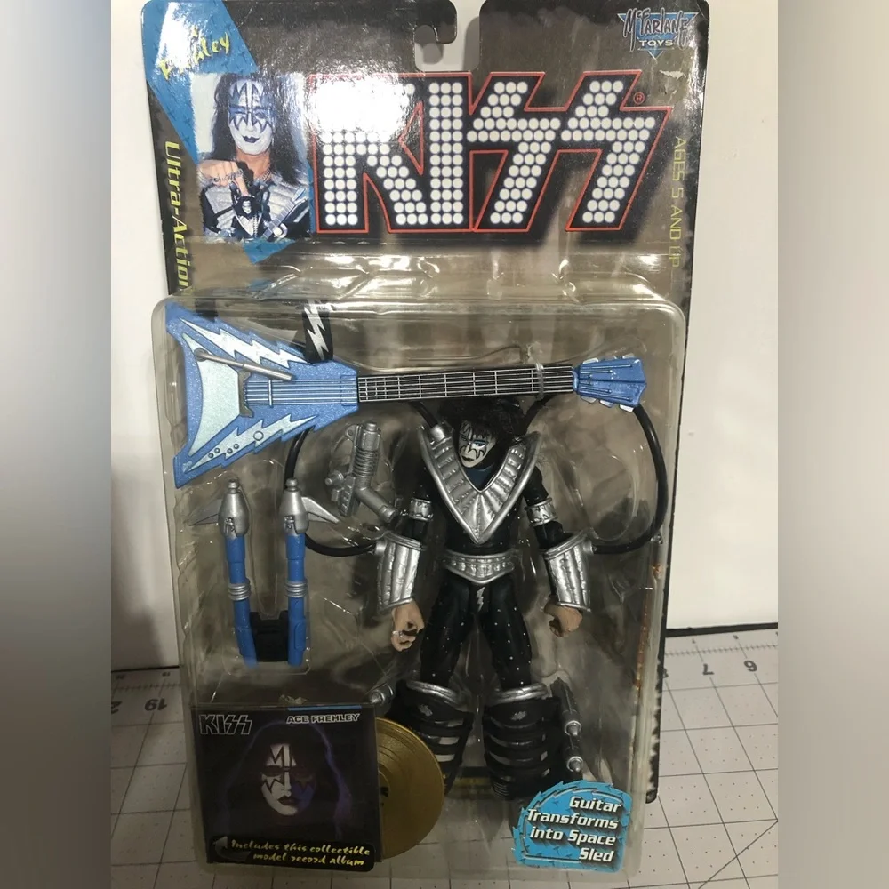 KISS Ace Frehley Ultra Action Figure 1997 Factory Sealed - Picture 1 of 7